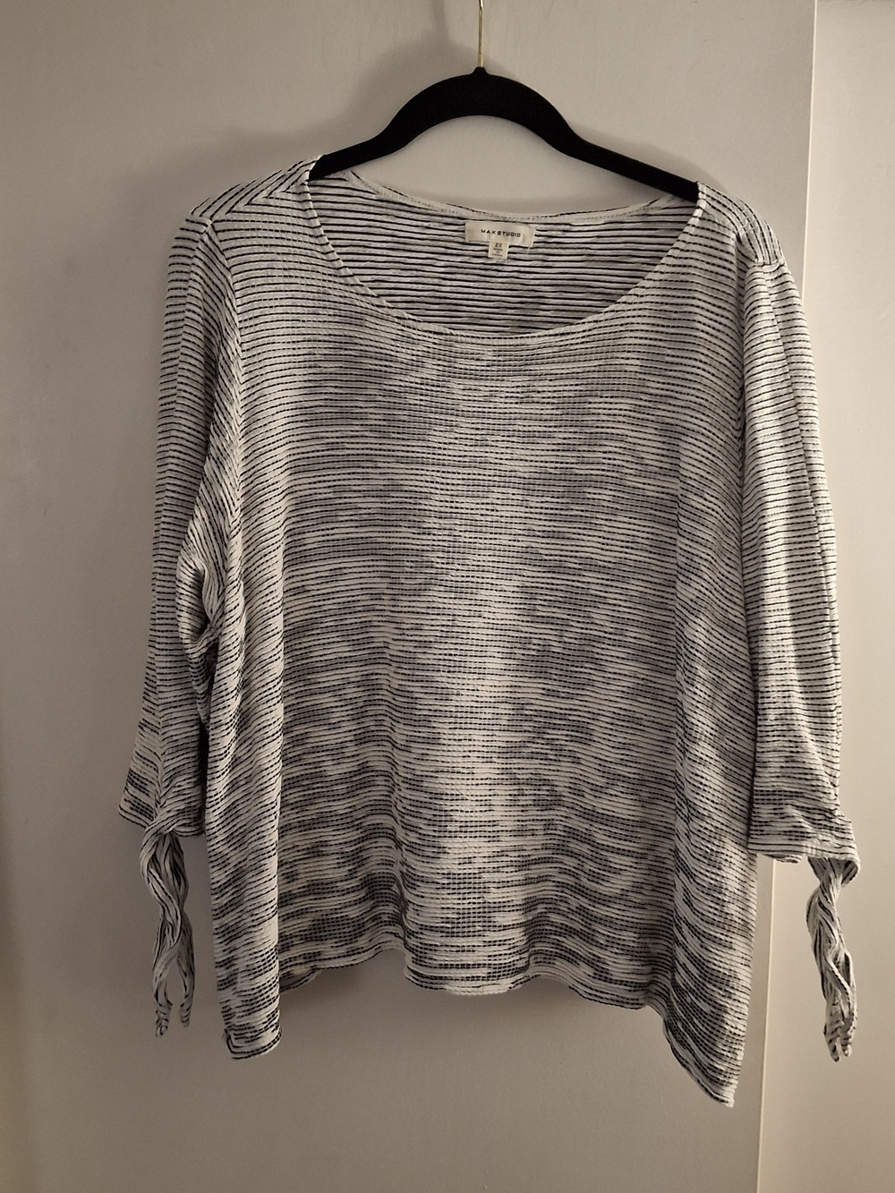 Max Studio Women's Lightweight Striped Tie-Sleeve Women’s Top - White & Black